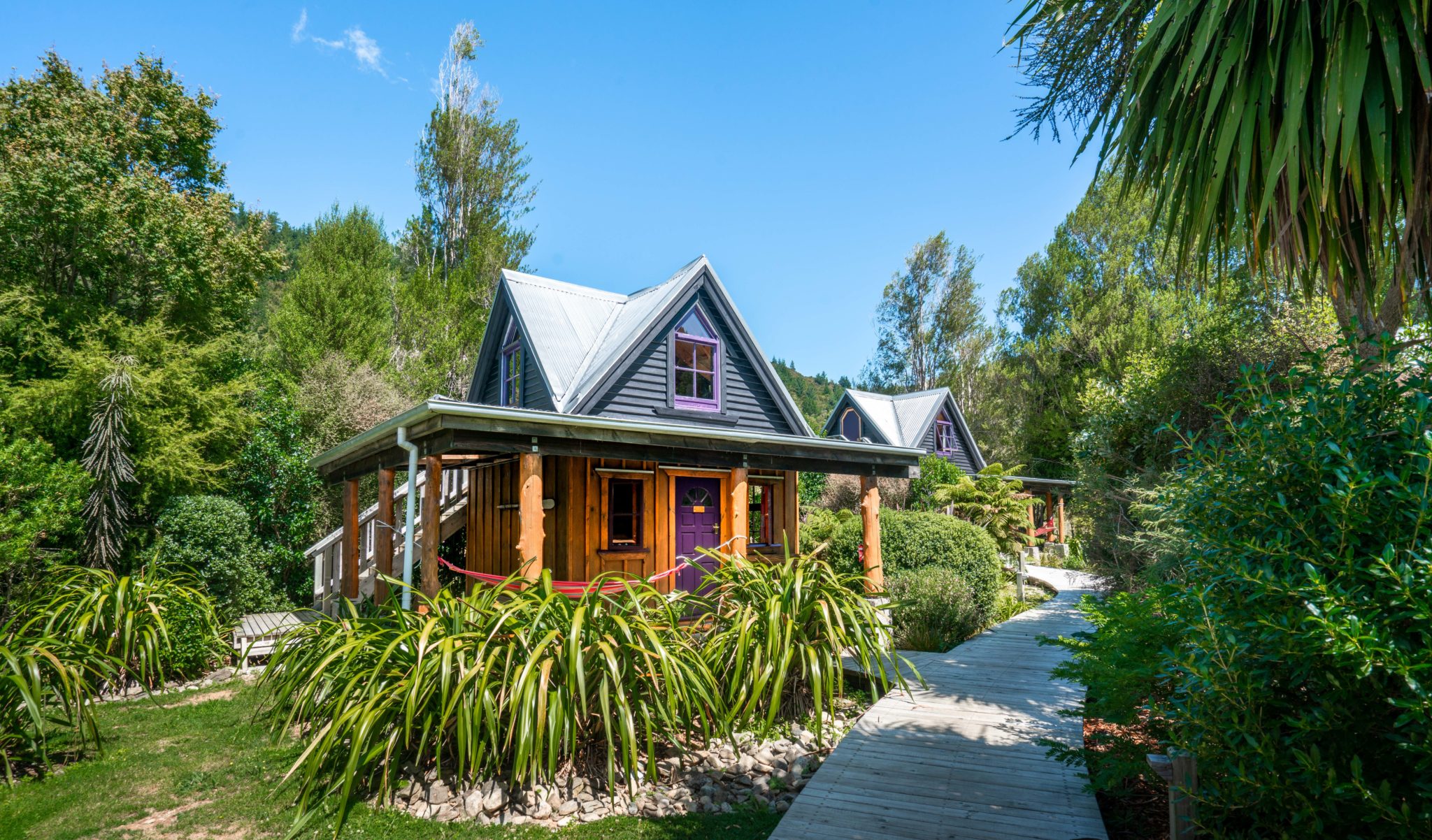 Chalet On the Track Lodge Nydia Bay